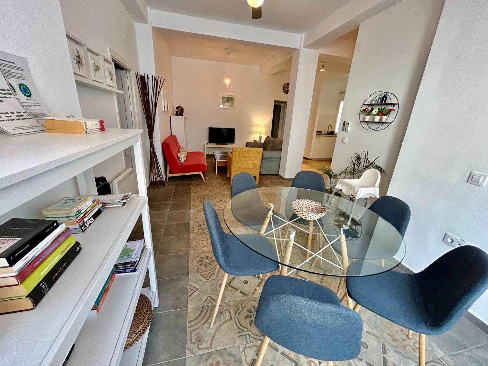 Acogedor Apt 8Pax 4Bdr 2Bth - Cozyhomesevilla1 Luaran gambar