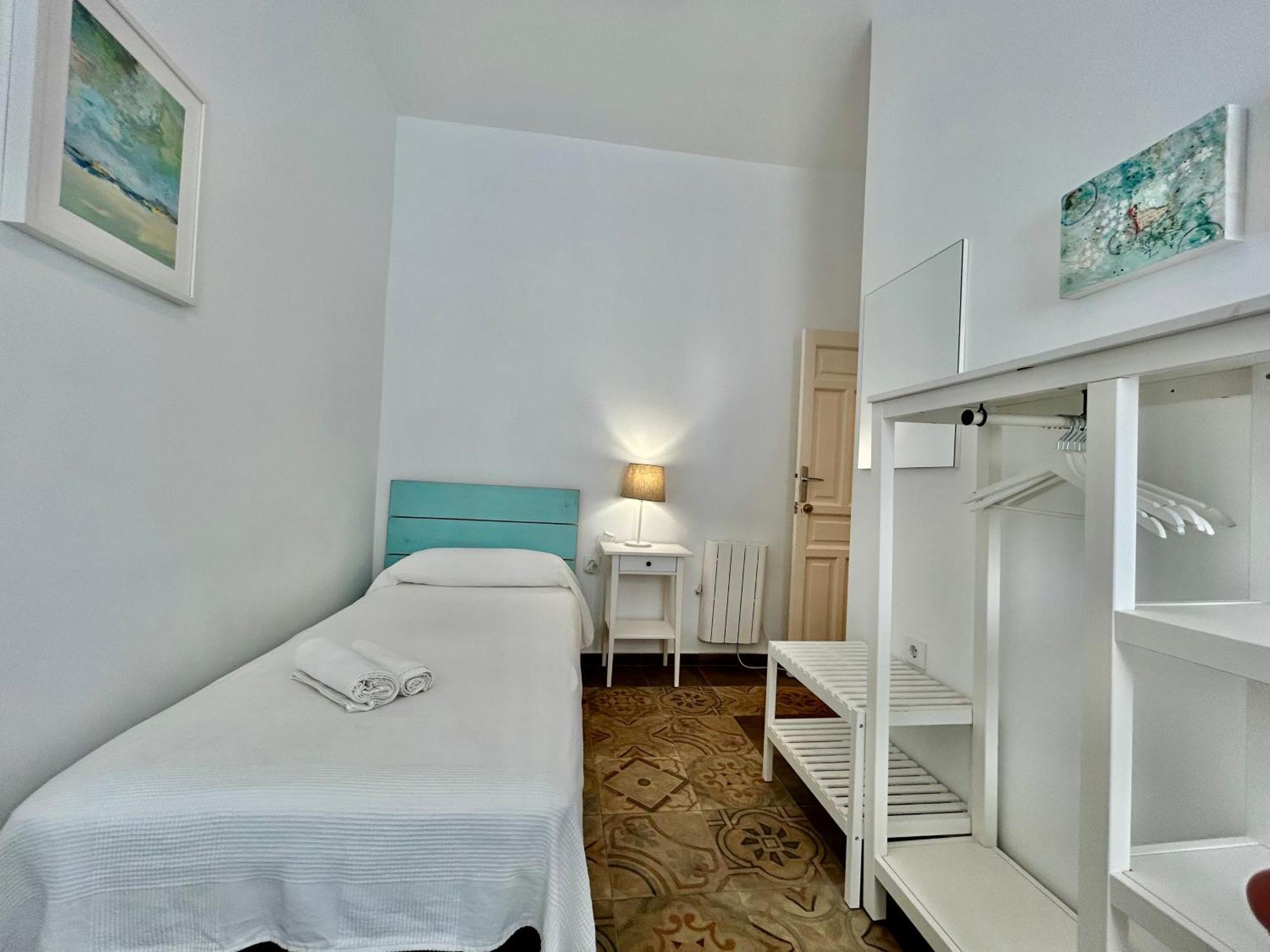 Acogedor Apt 8Pax 4Bdr 2Bth - Cozyhomesevilla1 Luaran gambar